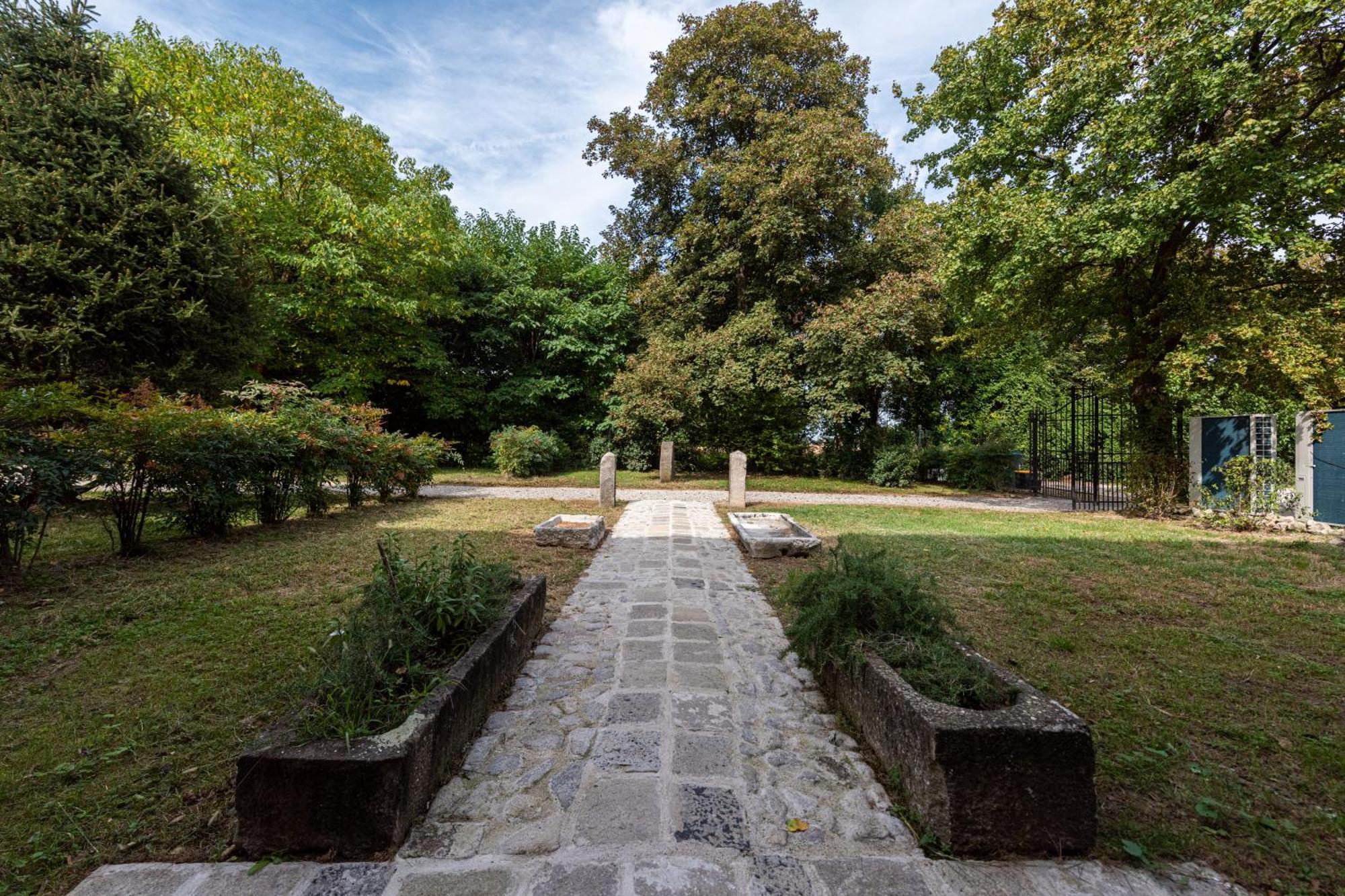 Villa Country Mansion 8500Squarefeet San Pietro Viminario Exterior photo