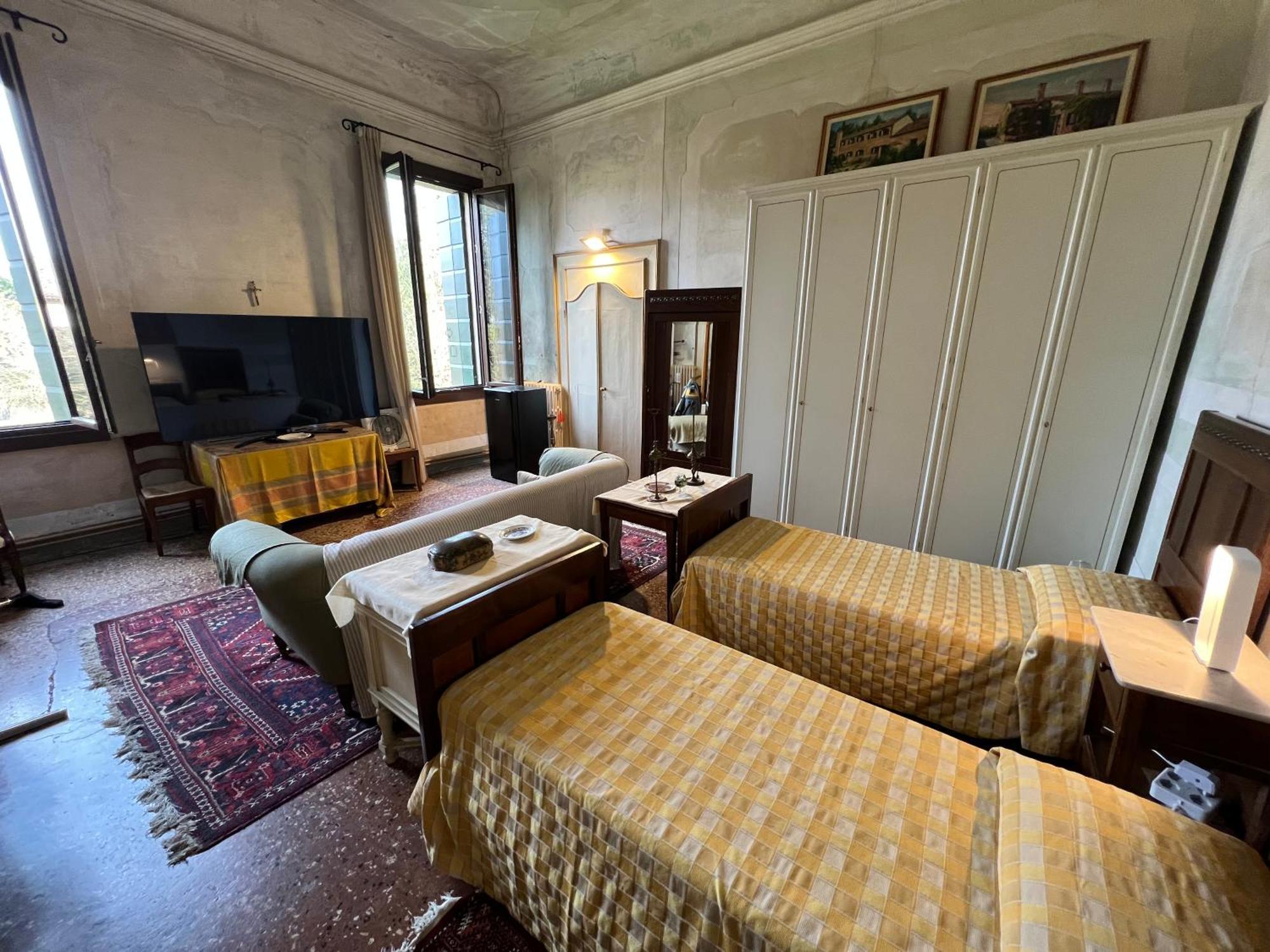 Villa Country Mansion 8500Squarefeet San Pietro Viminario Exterior photo